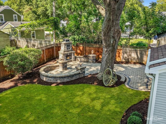 808 Mckinley Avenue, Geneva, IL 60134