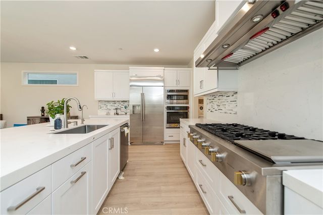 200 Zawn, Irvine, CA 92618