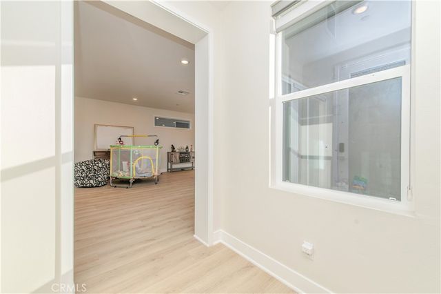 200 Zawn, Irvine, CA 92618