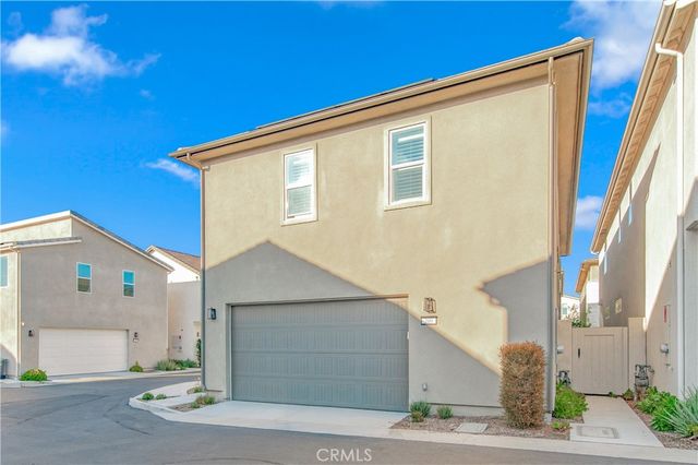 200 Zawn, Irvine, CA 92618
