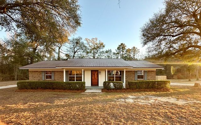 378 County Road 60, Slocomb, AL 36375