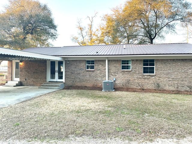 378 County Road 60, Slocomb, AL 36375