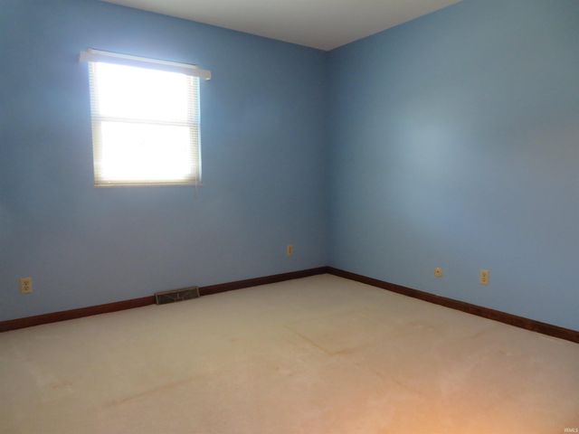 7766 Meadow Lane, Newburgh, IN 47630