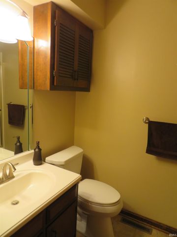 7766 Meadow Lane, Newburgh, IN 47630