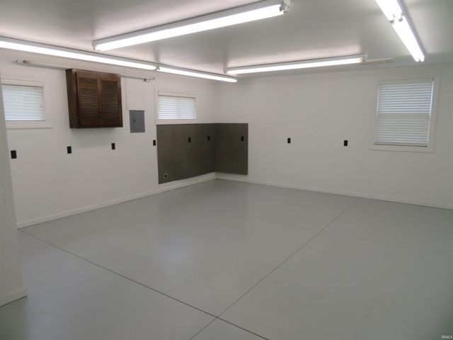 7766 Meadow Lane, Newburgh, IN 47630