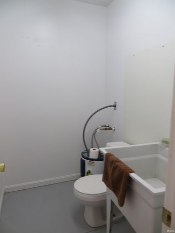 7766 Meadow Lane, Newburgh, IN 47630