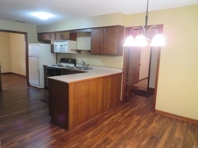 7766 Meadow Lane, Newburgh, IN 47630