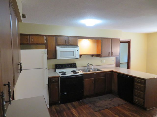 7766 Meadow Lane, Newburgh, IN 47630