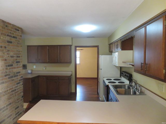 7766 Meadow Lane, Newburgh, IN 47630