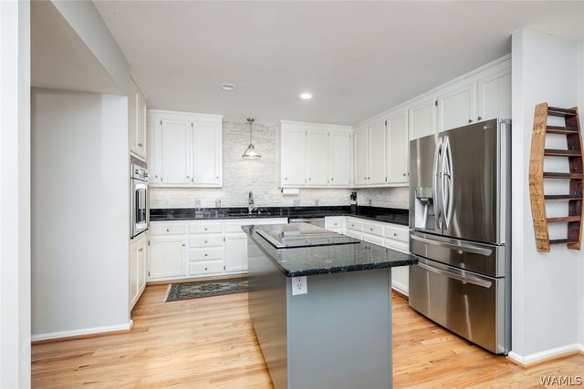 11485 April Sound, Northport, AL 35475