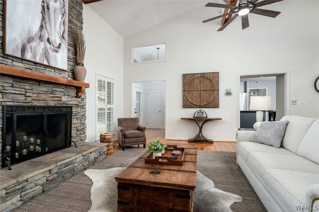 11485 April Sound, Northport, AL 35475