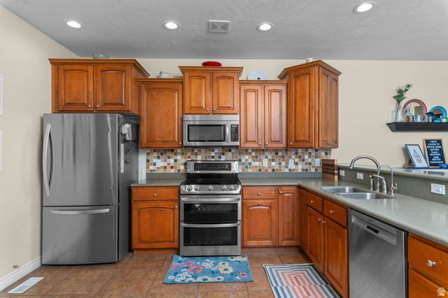 4998 W TOPCREST DR, South Jordan, UT 84009