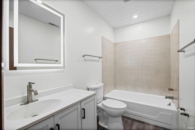 2417 State Street, Lafayette, IN 47905