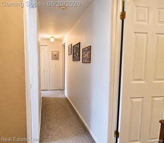 22103 Cherrylawn Drive, Brownstown, MI 48134