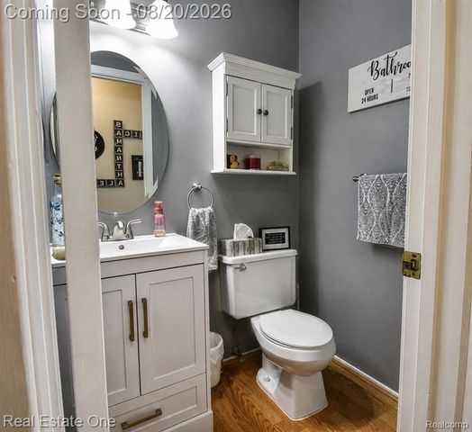 22103 Cherrylawn Drive, Brownstown, MI 48134