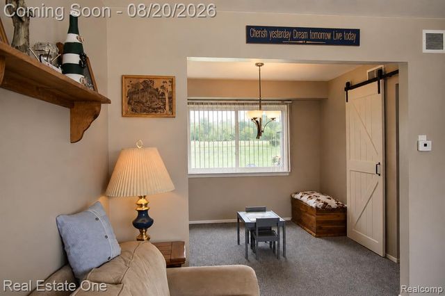 22103 Cherrylawn Drive, Brownstown, MI 48134