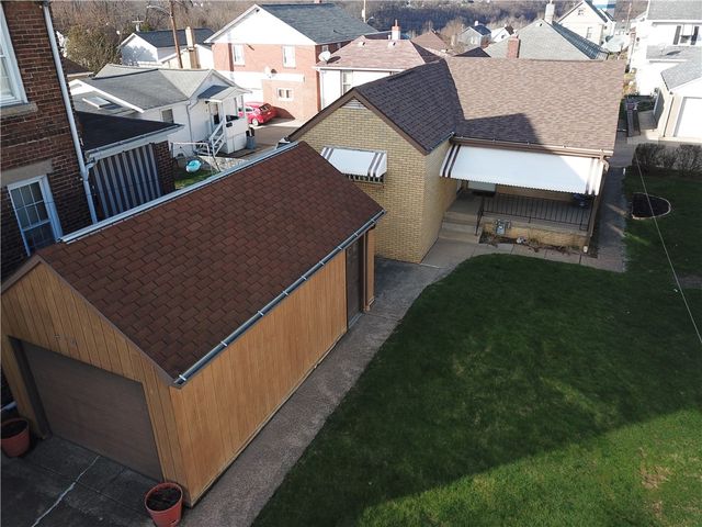 406 Walnut St, Vandergrift, PA 15690