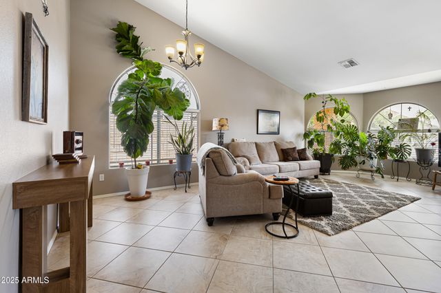 420 N LEOMA Lane, Chandler, AZ 85225