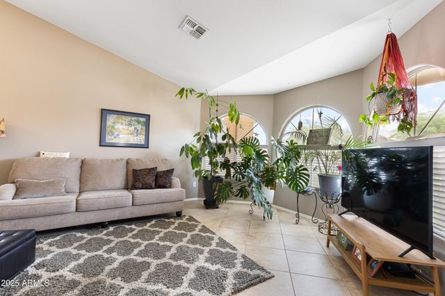 420 N LEOMA Lane, Chandler, AZ 85225