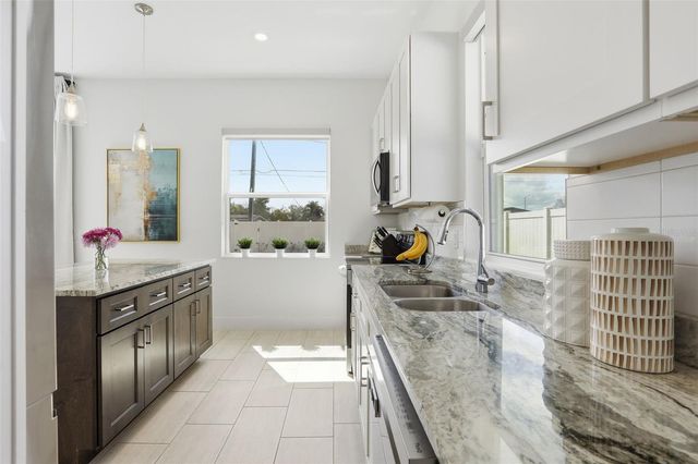 1036 COURTLAND STREET, Orlando, FL 32804