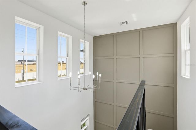 1036 COURTLAND STREET, Orlando, FL 32804