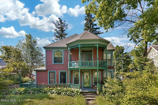 5 Albany Avenue, Round Lake, NY 12151