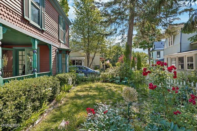 5 Albany Avenue, Round Lake, NY 12151
