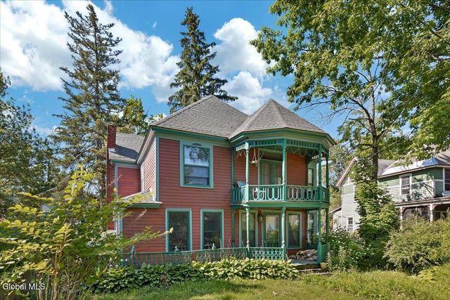 5 Albany Avenue, Round Lake, NY 12151