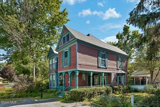 5 Albany Avenue, Round Lake, NY 12151