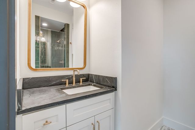 5524 Sledge Loop, Fort Worth, TX 76126