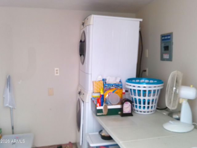 203 NIGHTDIGGER Drive 203, Apache Junction, AZ 85119