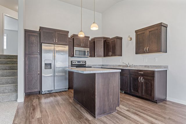 6279 59th Avenue S, Fargo, ND 58104