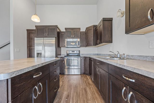 6279 59th Avenue S, Fargo, ND 58104