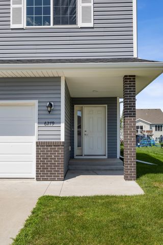 6279 59th Avenue S, Fargo, ND 58104