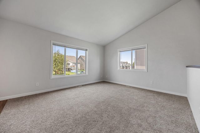 6279 59th Avenue S, Fargo, ND 58104