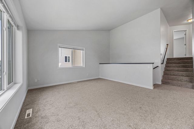 6279 59th Avenue S, Fargo, ND 58104