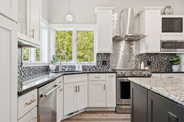 2301 Great Oaks Drive, Burnsville, MN 55337