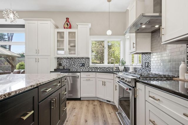 2301 Great Oaks Drive, Burnsville, MN 55337