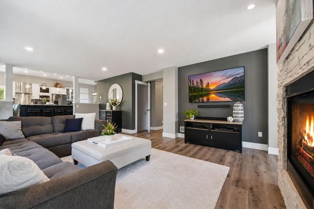 2301 Great Oaks Drive, Burnsville, MN 55337