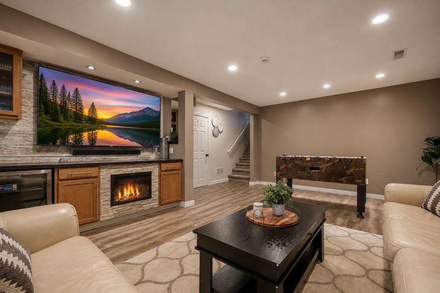 2301 Great Oaks Drive, Burnsville, MN 55337