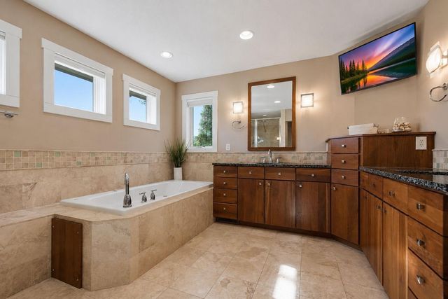 2301 Great Oaks Drive, Burnsville, MN 55337