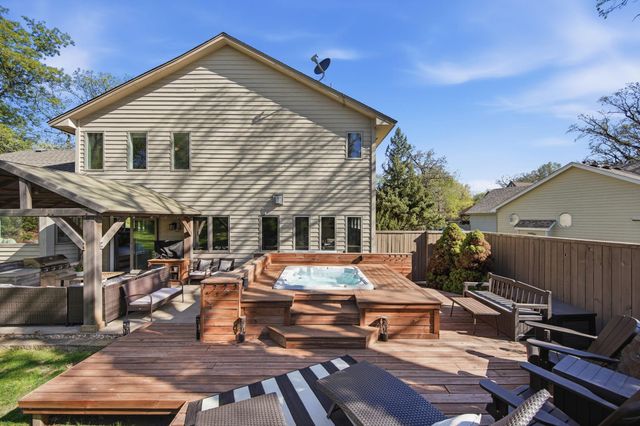 2301 Great Oaks Drive, Burnsville, MN 55337