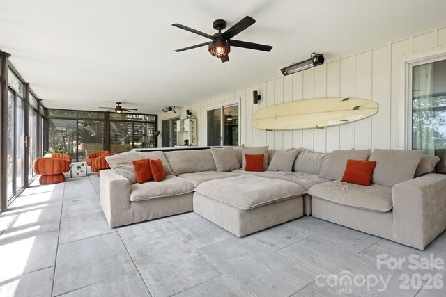 31002 Executive Point, Tega Cay, SC 29708