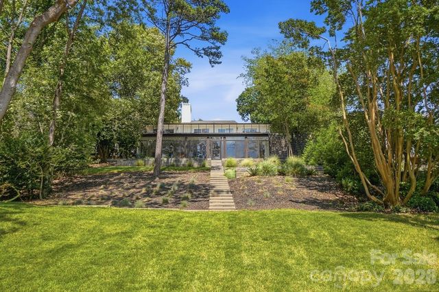 31002 Executive Point, Tega Cay, SC 29708