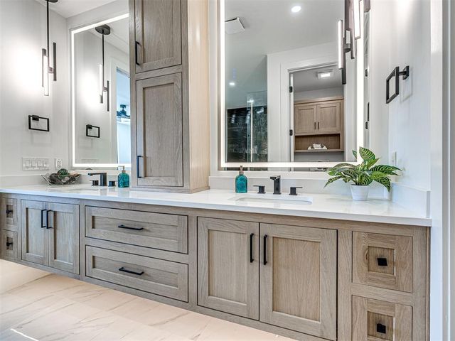 1709 NW 14th Street, Oklahoma City, OK 73106