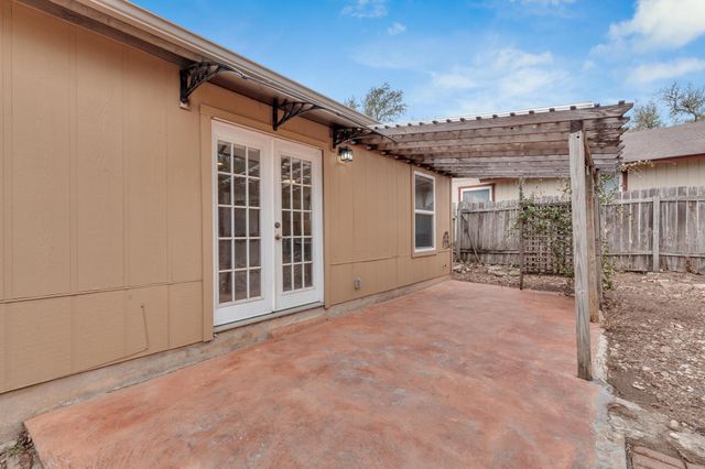 8314 Gallatin DR, Austin, TX 78736