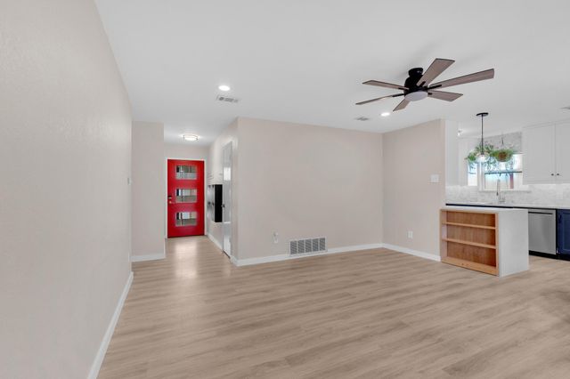 8314 Gallatin DR, Austin, TX 78736