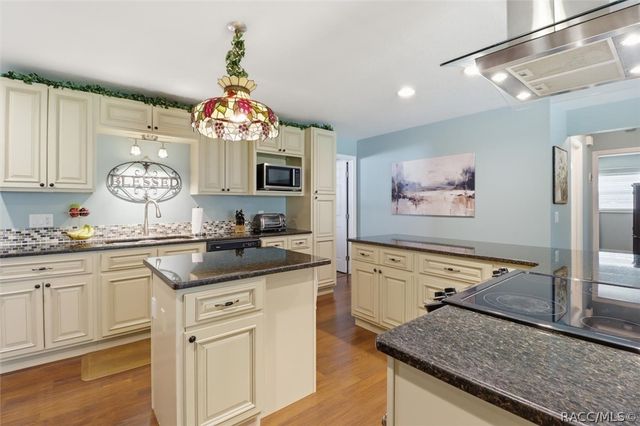 1104 Lakeshore Drive, Inverness, FL 34450