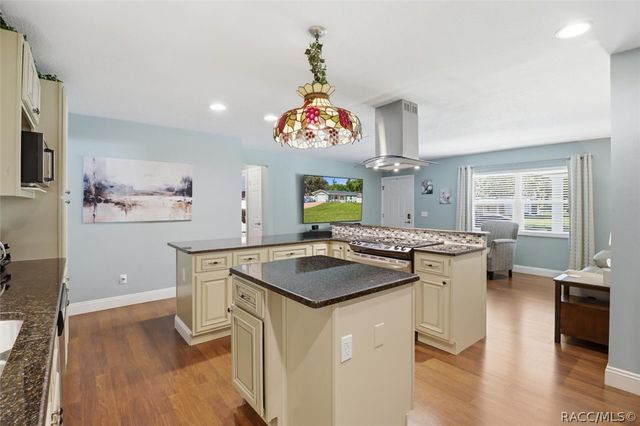 1104 Lakeshore Drive, Inverness, FL 34450