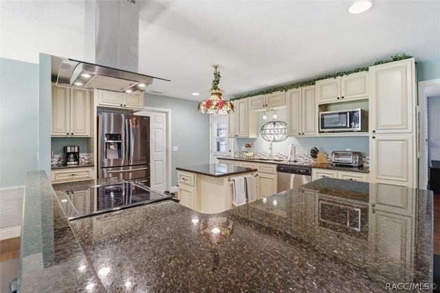 1104 Lakeshore Drive, Inverness, FL 34450